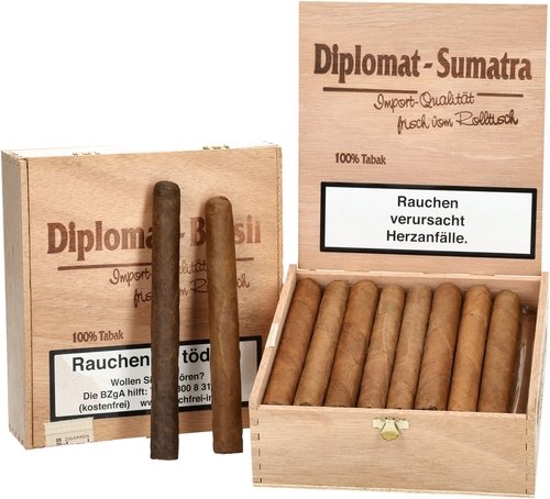 Zigarillos der Serie Kleinlagel Diplomat Grand Corona