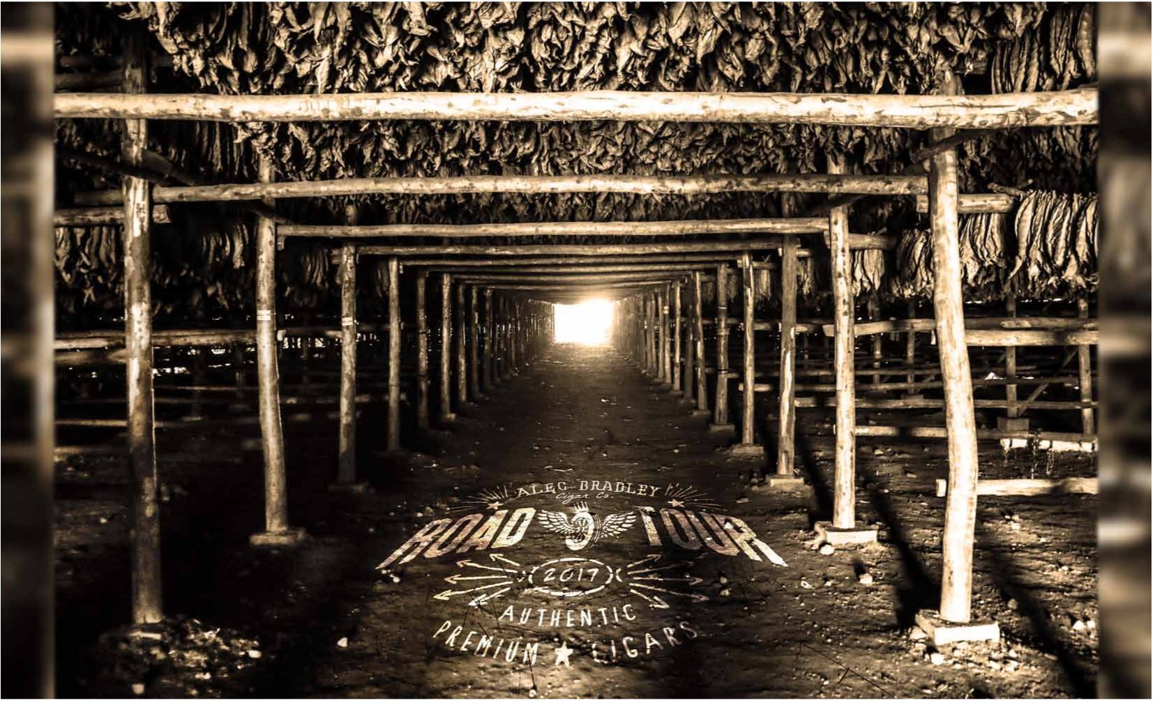 Alec Bradley Merchandise Keilrahmen Road Tour 2017 Motiv Curning barn