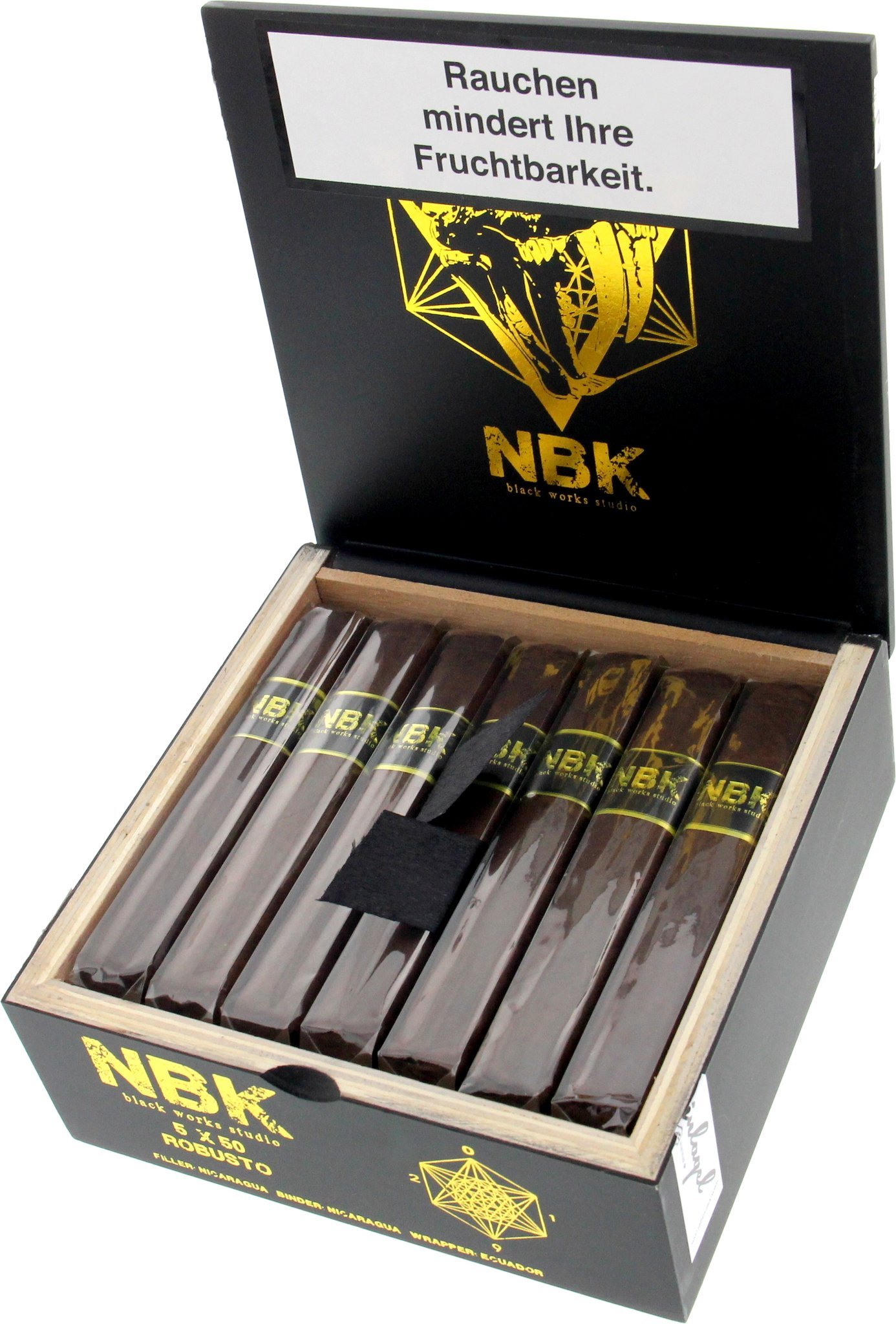 Black Label Trading Company Black Works Studio NBK Robusto Kiste offen