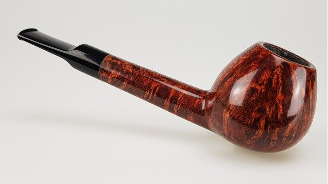 Sara Eltang Long Shanked Apple (Interne Nr.16757) rechts