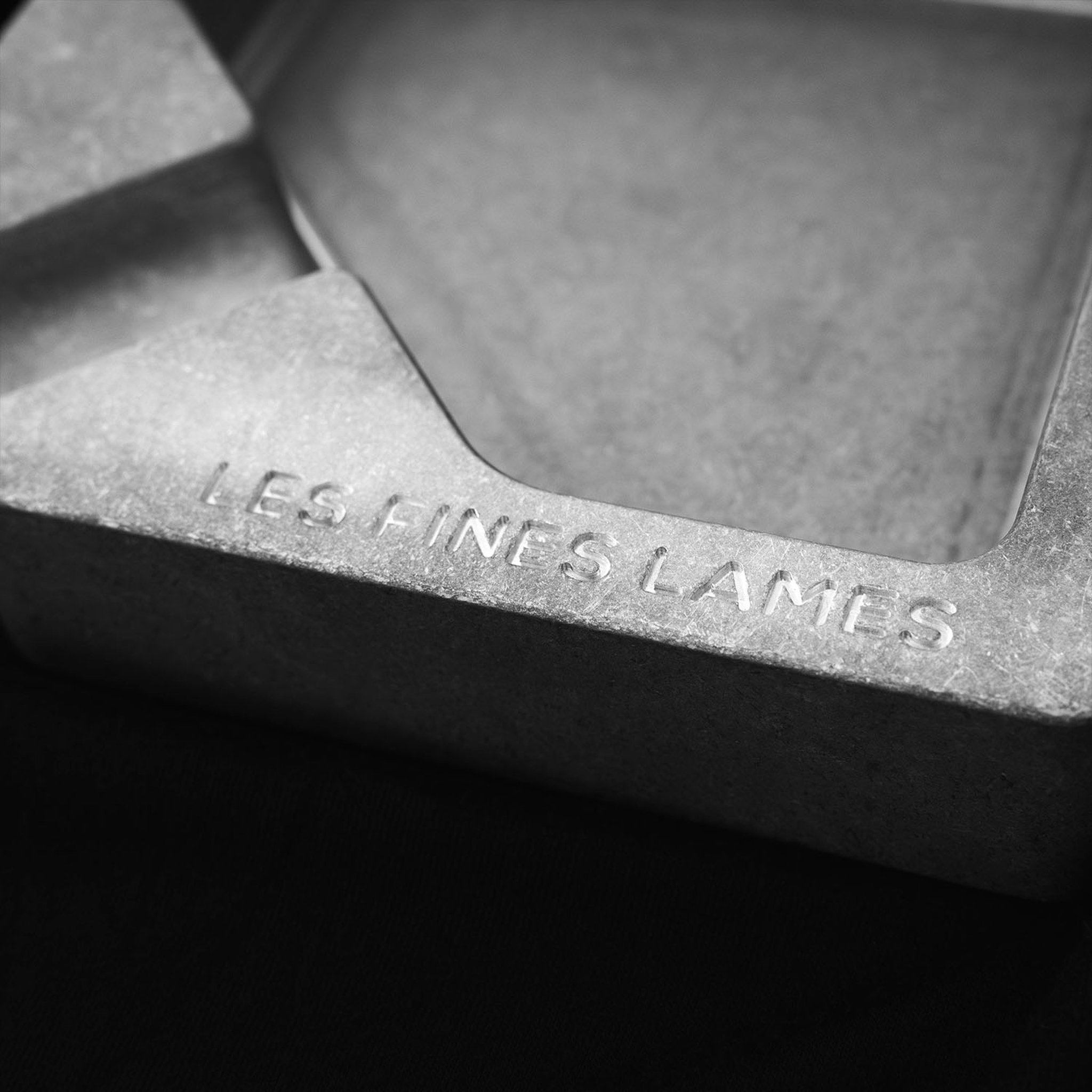 Monad Raw Aluminium 05