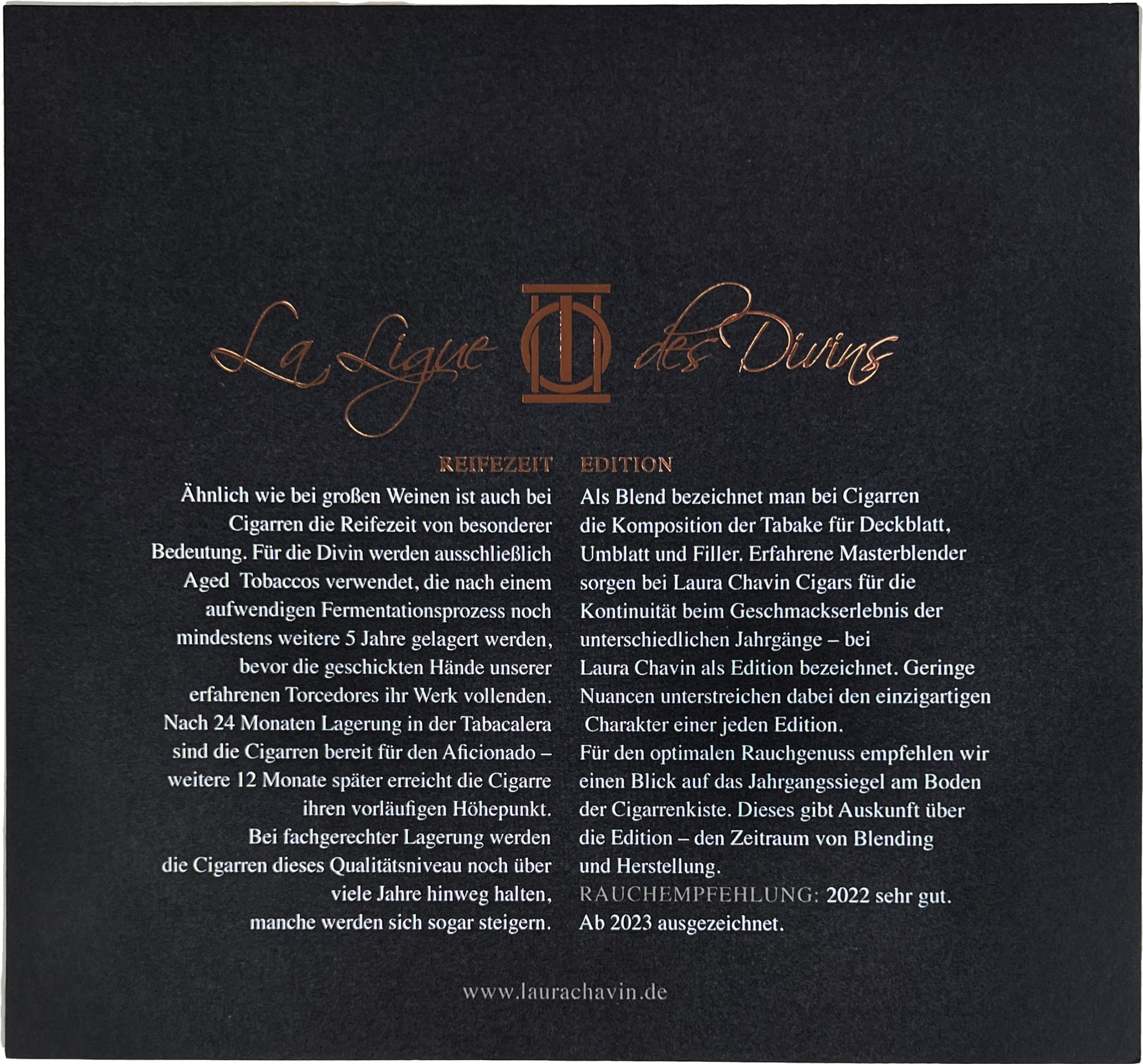 Laura Chavin La Ligue des Divins Short Churchill (Edition 2020) Flyer