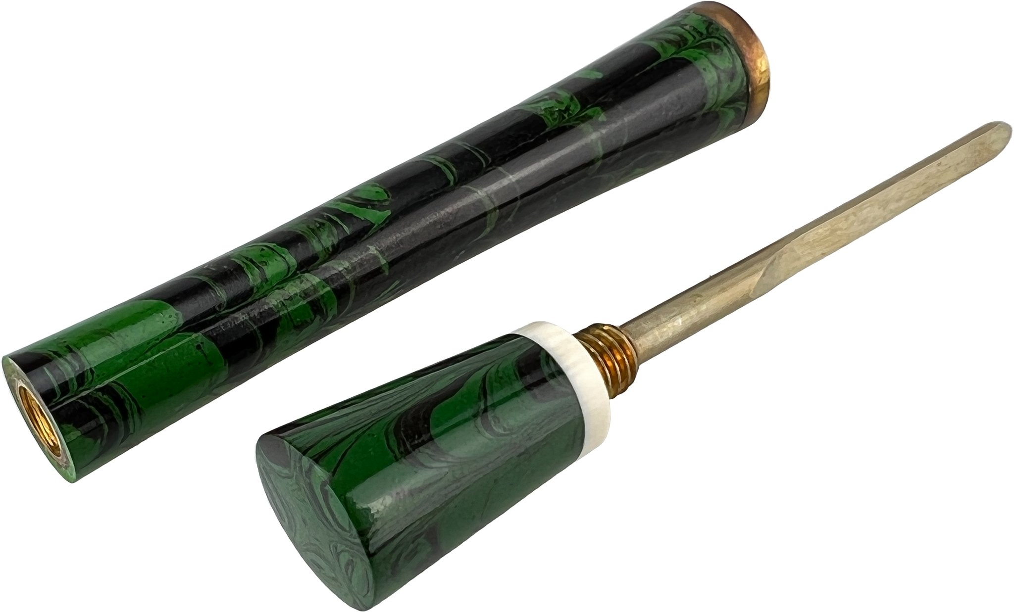 Bruno Nuttens Pfeifenstopfer grün-schwarz Modell 1 offen