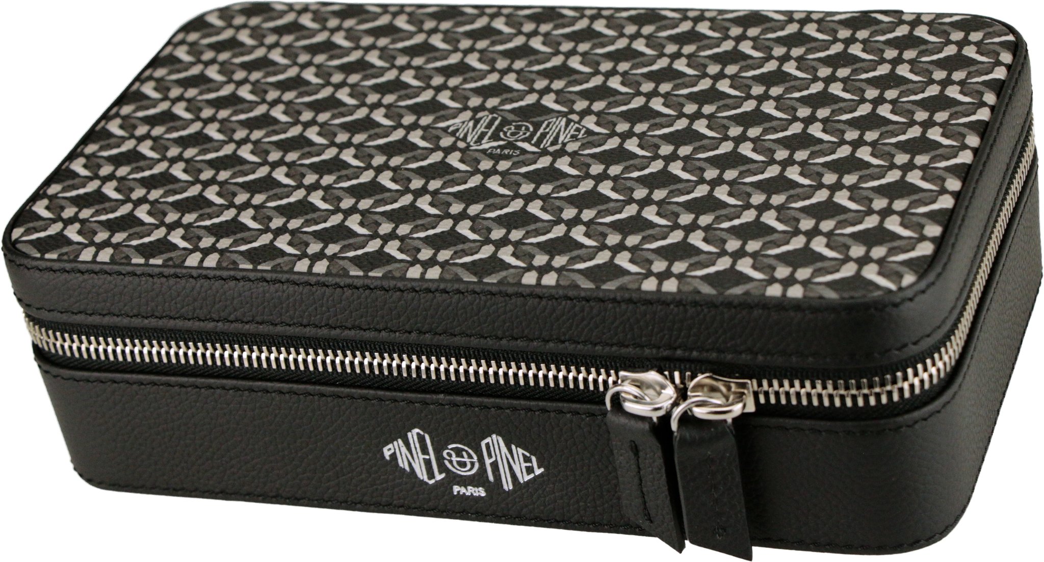 Perfect Black (A-23-07555) Detail