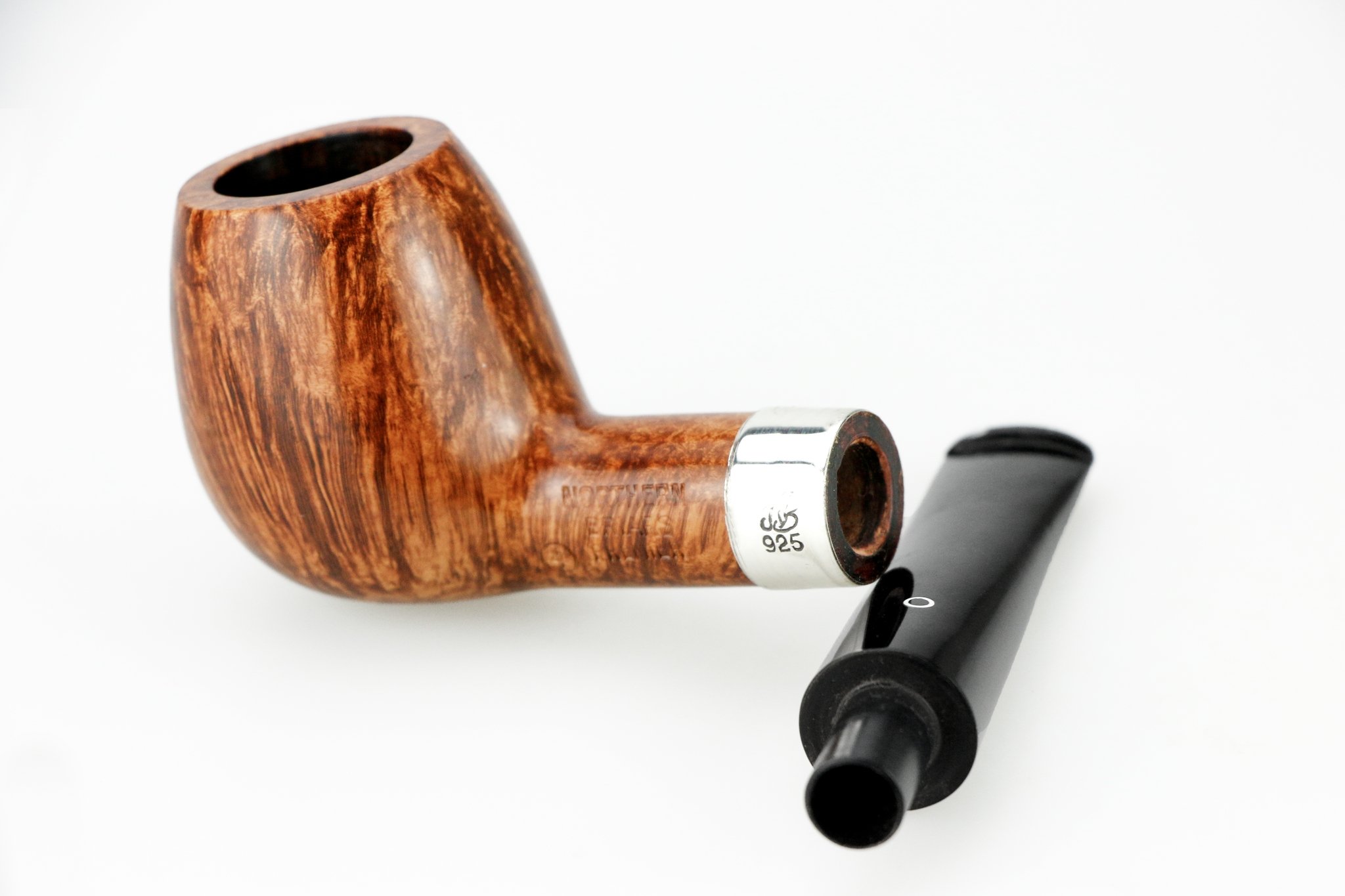 Northern Briars Freehand Bruyere Premier Size 4 (Interne Nr. 8)_05