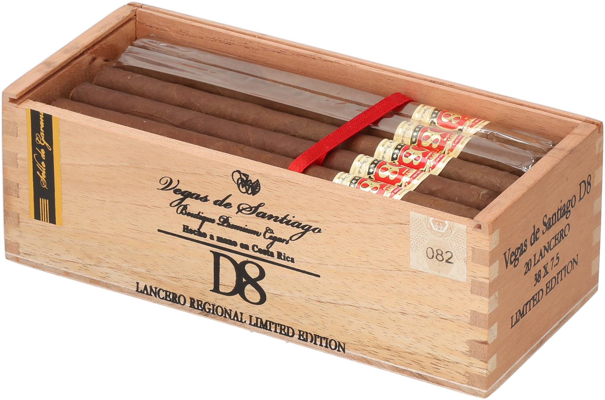 D8 Limited Edition Lancero box open