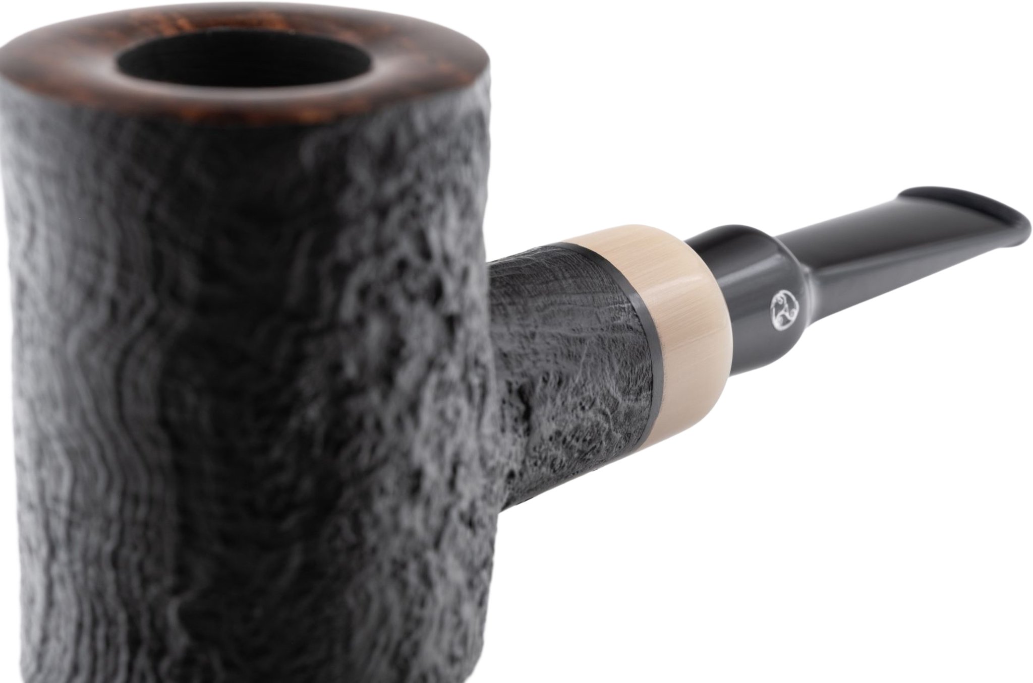 Rattray's The Bull Sandblast Brown Top 212 (17536)_06