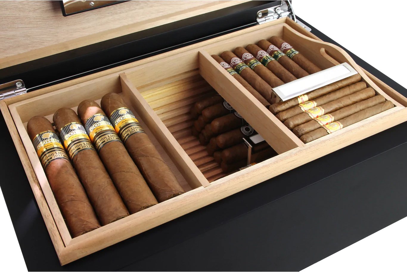 Grande Deluxe Black matte Detail 7
