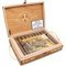 ADV Cigars & McKay The Royal Return King's Gold Toro (54x6) Kiste offen Detailbild